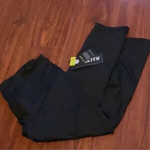 BNWT Velocity Black Activewear capris size XL